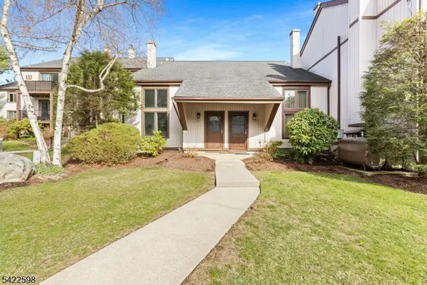 13232 Dell Pl, Stanhope Boro, NJ 07874