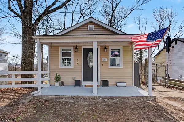 635 Brooklyn Mountain Rd, Hopatcong Boro, NJ 07843