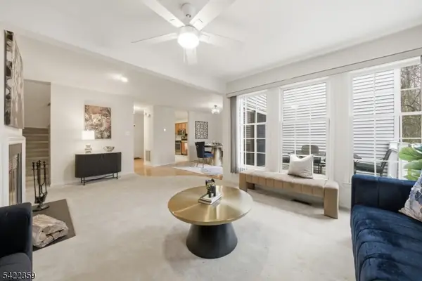 14 Arthurs Court, Berkeley Heights Twp., NJ 07922