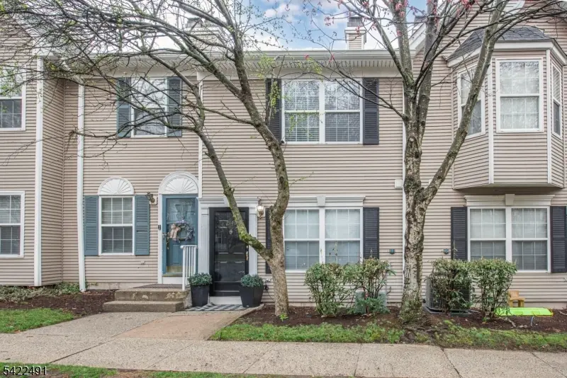 2141 Jordan Ct, Mahwah, NJ 07430 - #1