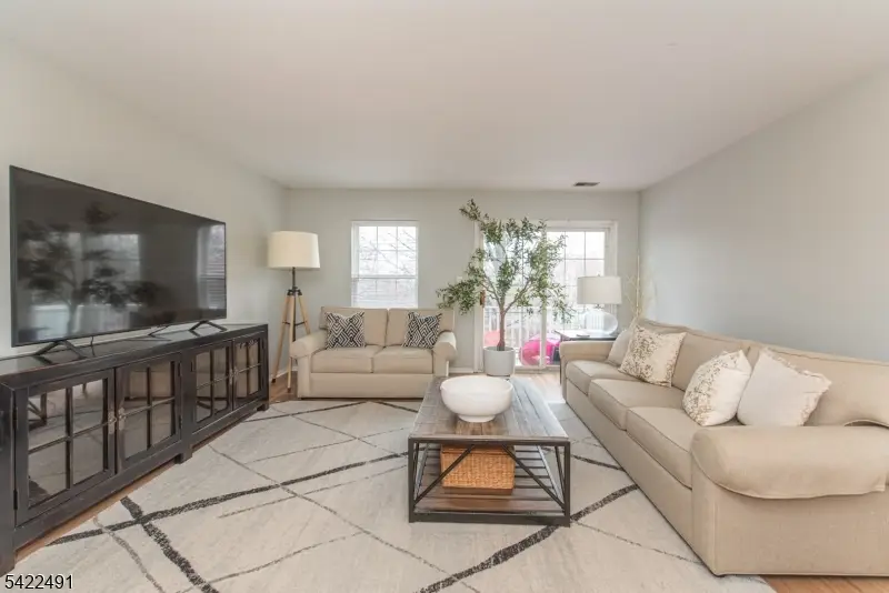 2141 Jordan Ct, Mahwah, NJ 07430 - #2