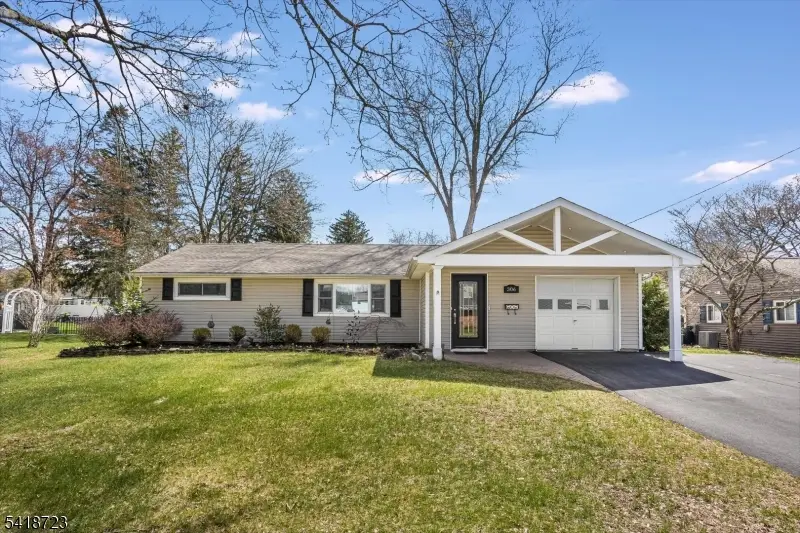 306 Hurley Dr, Hackettstown, NJ 07840 - #1