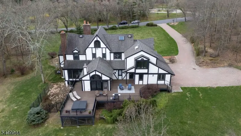 6 Jonathan Smith Rd, Morris, NJ 07960 - #3