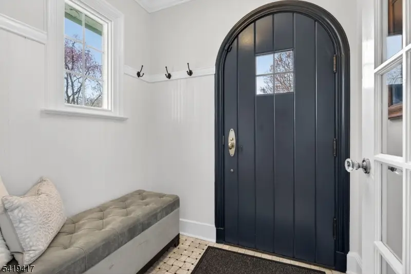 20 Parkview Dr, Millburn, NJ 07041 - #2