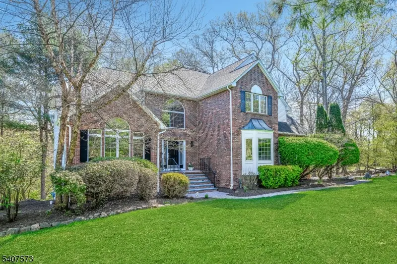 1 Bell Ct, Chester, NJ 07930 - #2