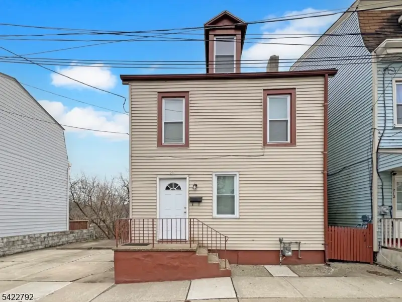 214 Washington St, Phillipsburg, NJ 08865 - #2