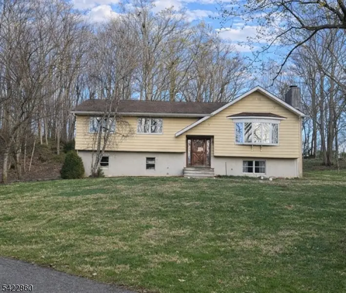 6 Millbrook Rd, Blairstown, NJ 07825 - #1