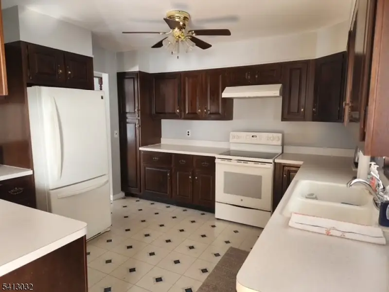 6 Millbrook Rd, Blairstown, NJ 07825 - #3