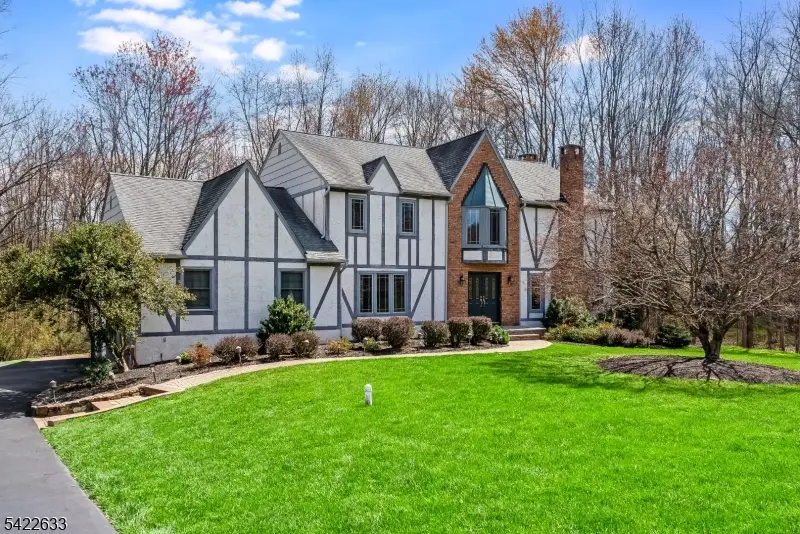 5 Darnay Rd, Morris, NJ 07960 - #1