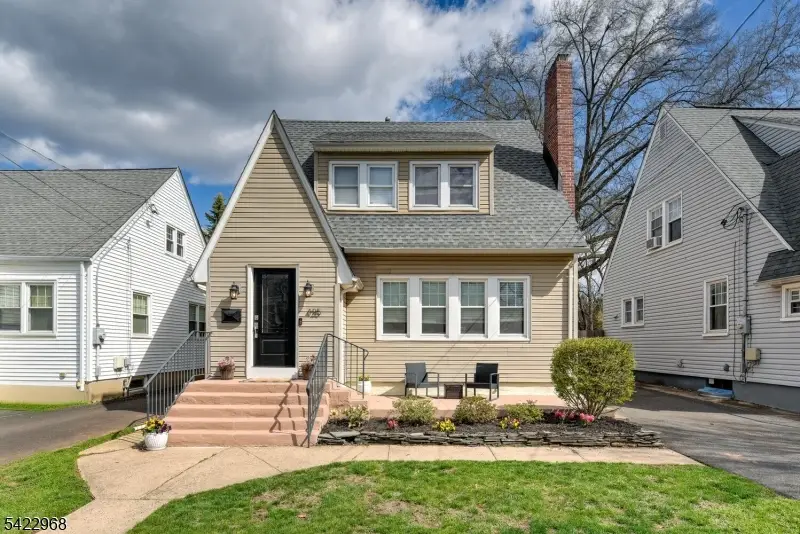 425 Bartine St, Somerville, NJ 08876 - #1