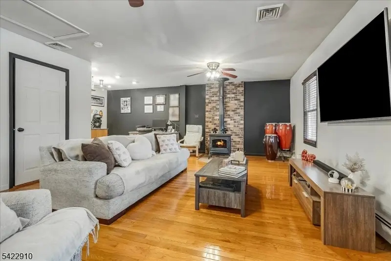 9 River View Dr, Hardwick, NJ 07825 - #1