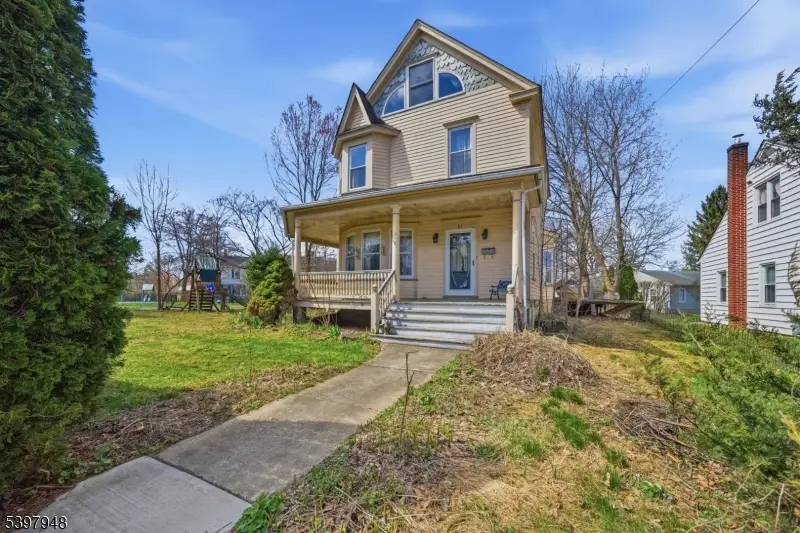 23 Parker St, Belvidere, NJ 07823 - #1