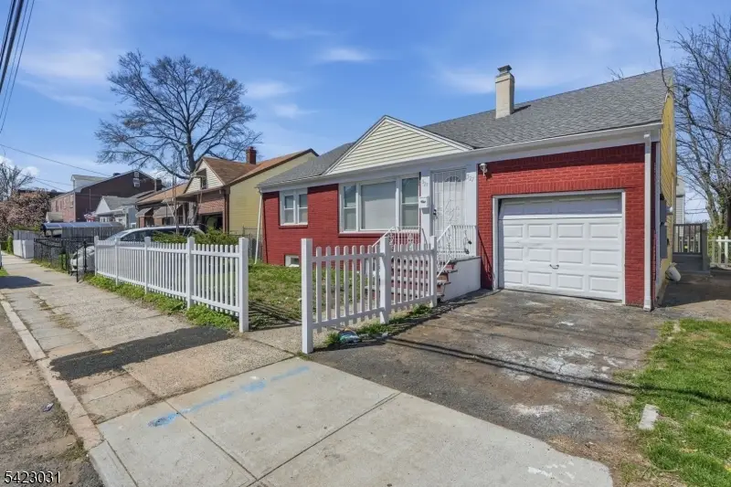 325 Schley St, Newark, NJ 07112 - #2