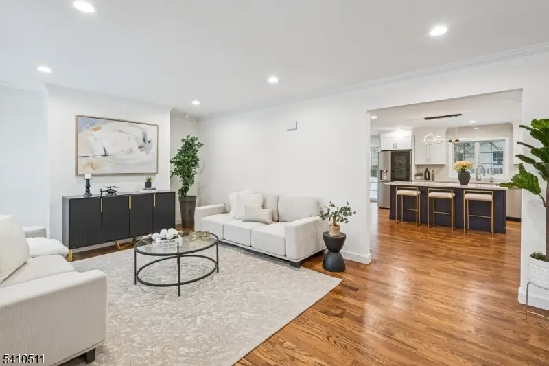 161 Myrtle Ave, Millburn, NJ 07041 - #2