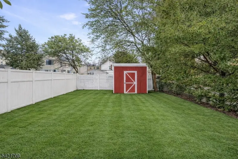 46 Maple St, Bloomfield, NJ 07003 - #3