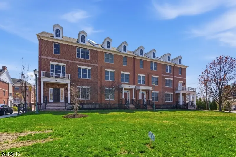 14 Gable Walk, Livingston, NJ 07039 - #3