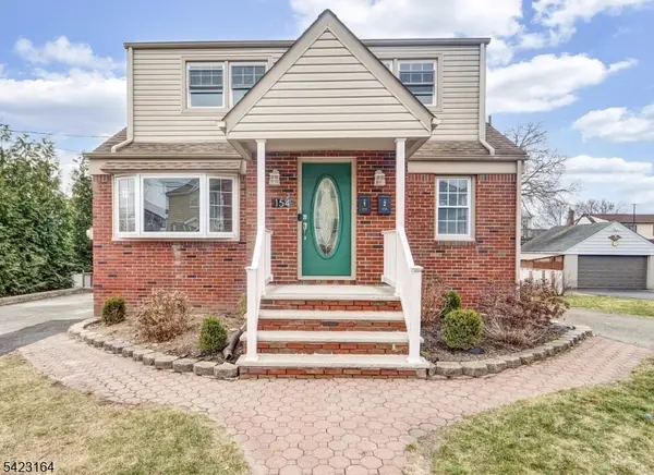 154 Orchard St, Elmwood Park Boro, NJ 07407