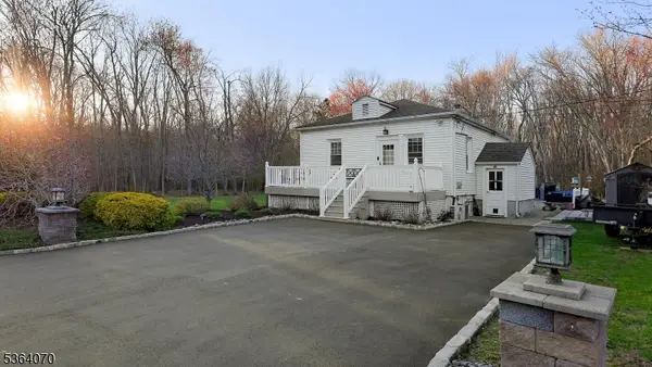 131 Charles Rd, Warren Twp., NJ 07059