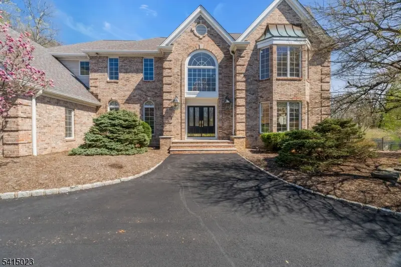 4 Wilde Hollow, Martinsville, NJ 08836 - #2