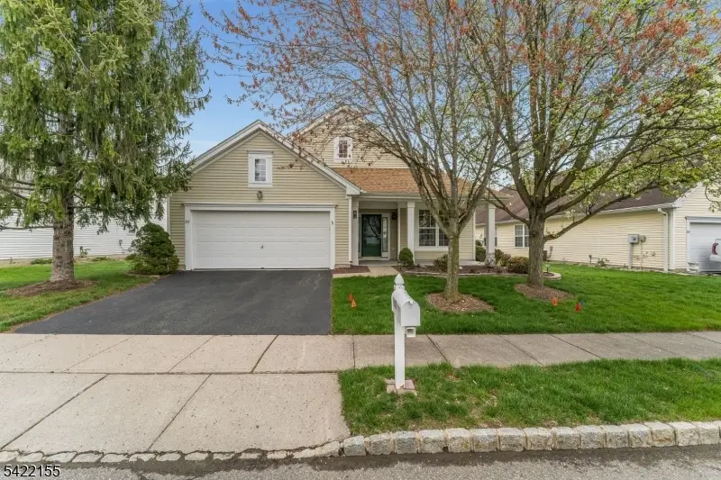 107 Kensington Cir, Brookfield, NJ 07823 - #1