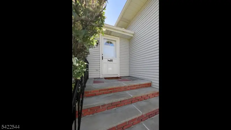 407 Cayuga Way, Westfield, NJ 07090 - #3