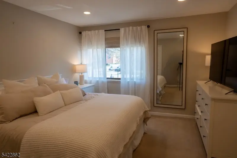 166 Sandcastle Ky #1, Secaucus, NJ 07094 - #1