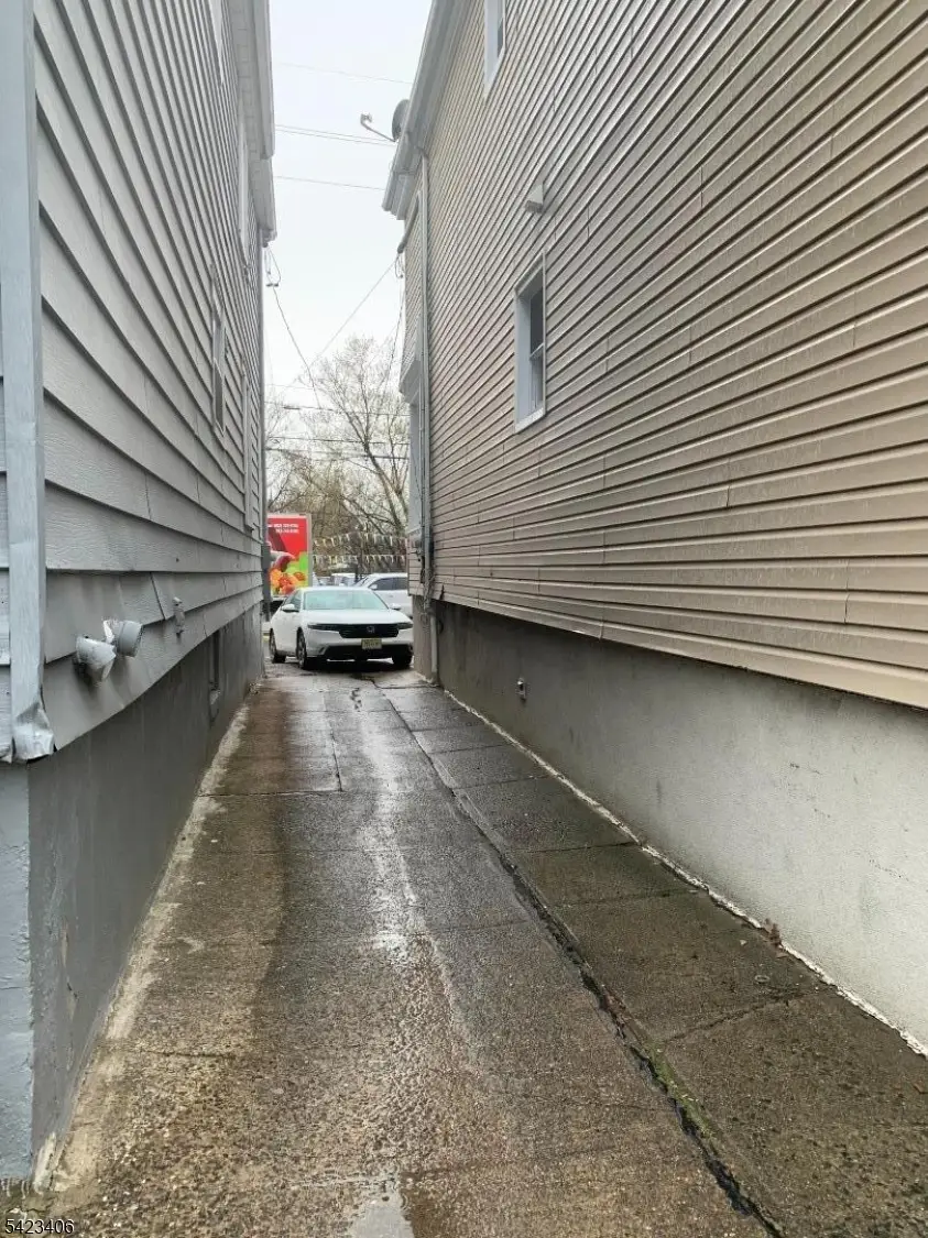 330 River Dr #2, Garfield, NJ 07026 - #2