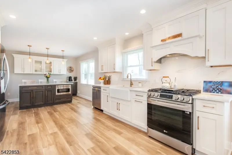 15 Green Meadows Rd, Fairfield, NJ 07004 - #2