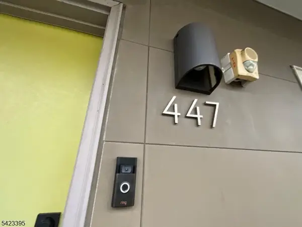 447 Rose Ave #447, Jersey City, NJ 07305