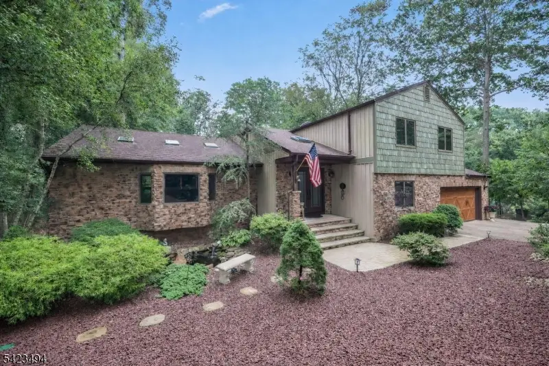 72 Fox Chase Ct, Freehold, NJ 07728 - #1