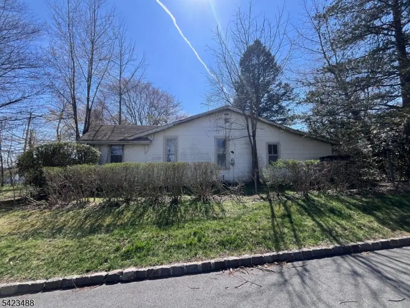 63 Reynolds Ave, Whippany, NJ 07981 - #3