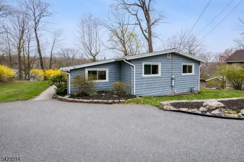 10 Laurel Trail, Kinnelon, NJ 07405 - #1