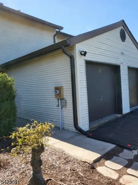23 Peach Ct, Raritan, NJ 08822 - #2