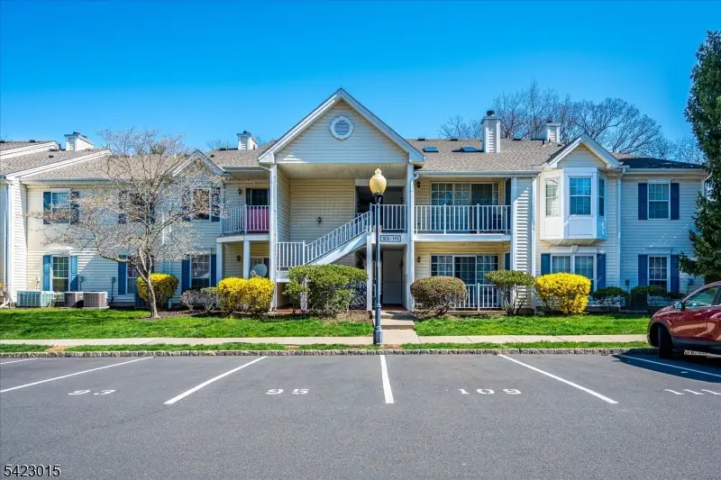 95 Sapphire Ln, Franklin Park, NJ 08823 - #1