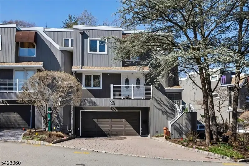 376 Kenwood St #9, Englewood, NJ 07631 - #1