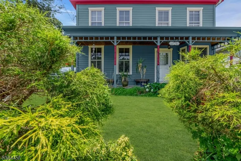 135 Main St, Hampton, NJ 08827 - #1