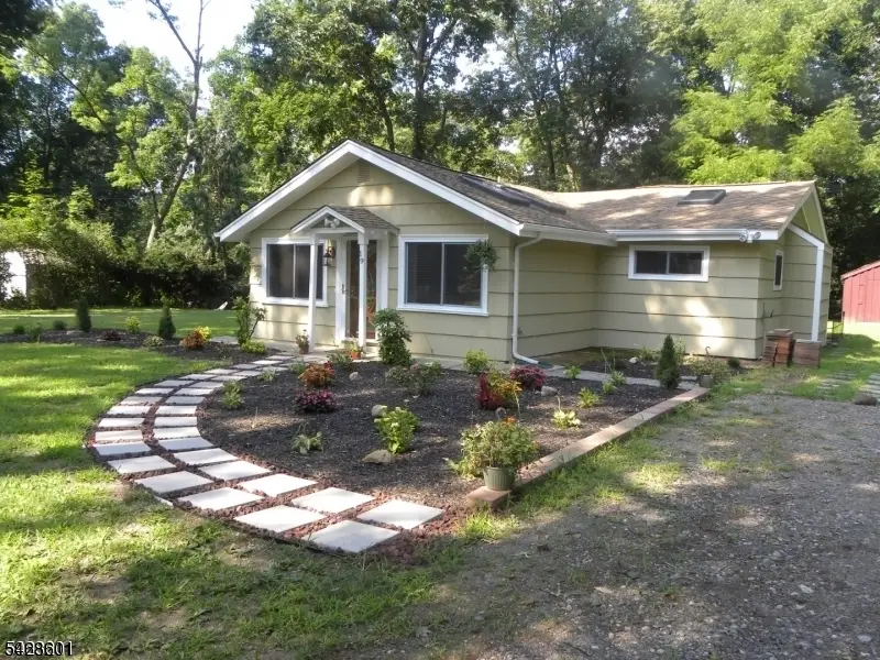 19 Crescent Rd, Wayne, NJ 07470 - #1