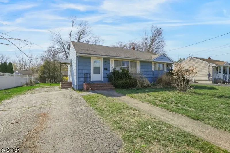 25 Stiles Ct, Pompton Lakes, NJ 07442 - #3