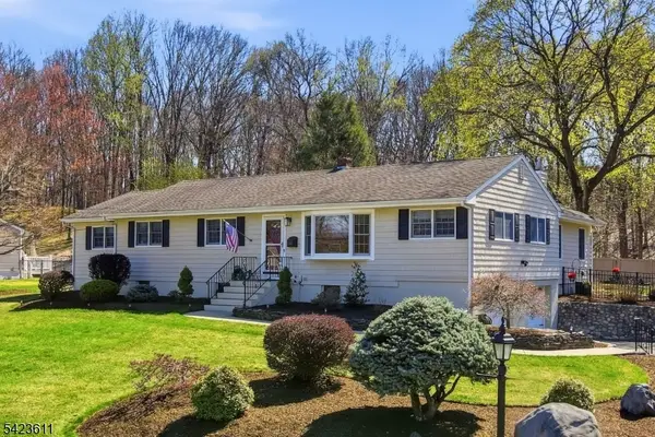 165 Page Dr, Oakland Boro, NJ 07436