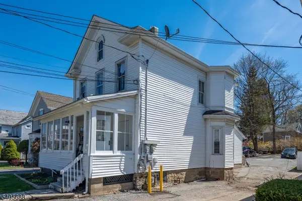 45 Madison St, Newton Town, NJ 07860