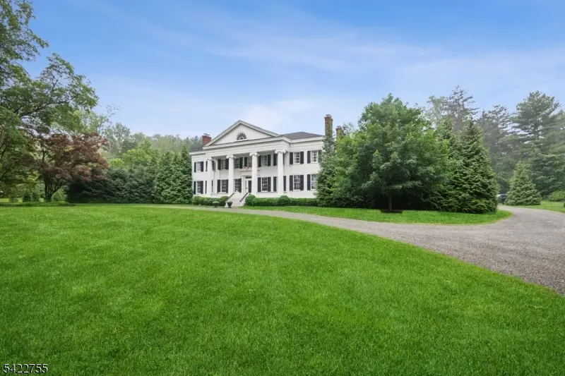 44 Spring Valley Rd, Morris, NJ 07960 - #2