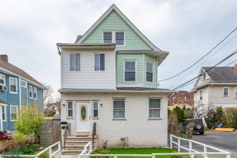 129 Howard Ave, Passaic, NJ 07055 - #1