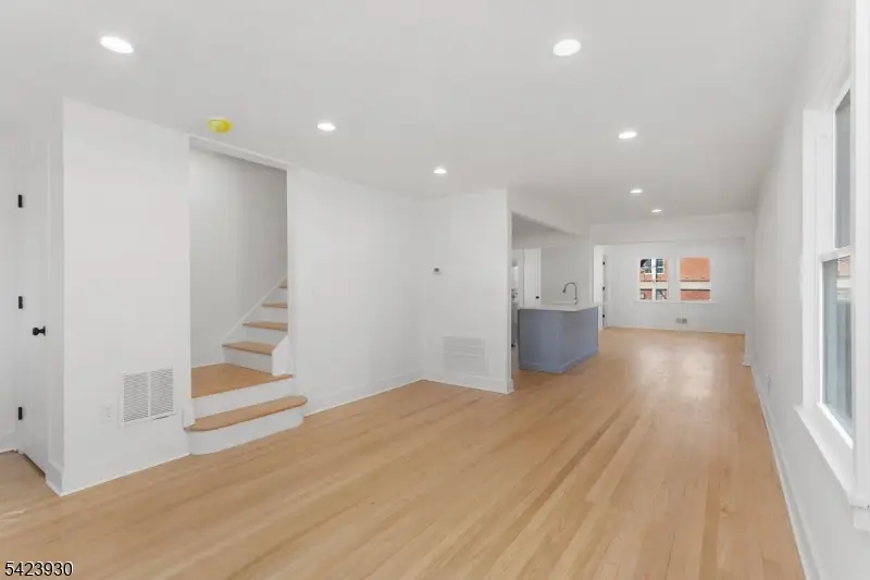 325 Hollywood Ave, Hillside, NJ 07205 - #3