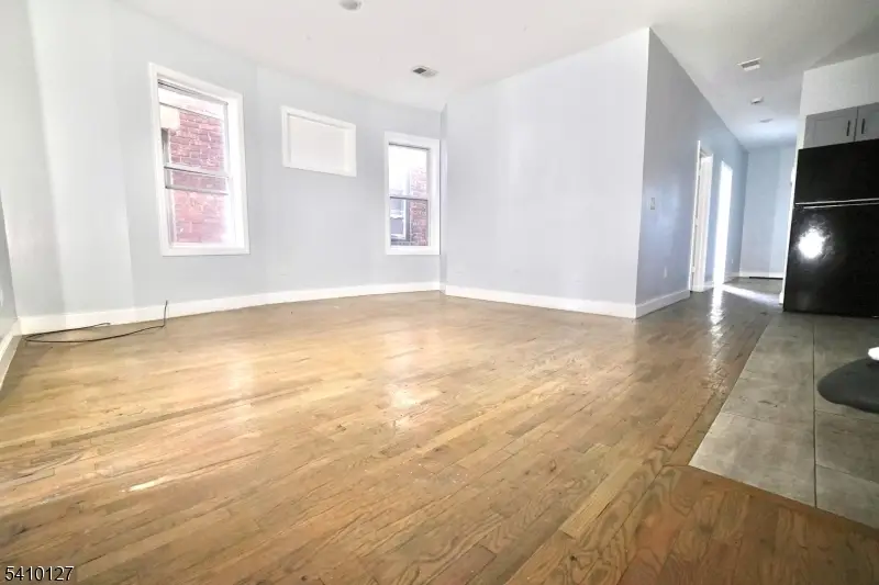 233 Bayview Ave, Jersey City, NJ 07305 - #3