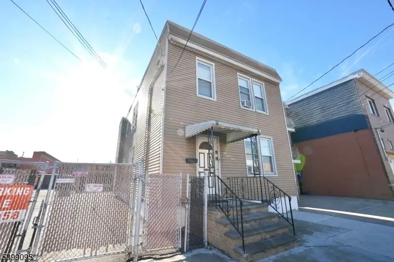 125 Malvern St, Newark, NJ 07105 - #1