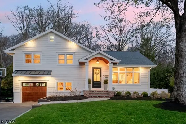 98 N Summit Ave, Chatham Boro, NJ 07928