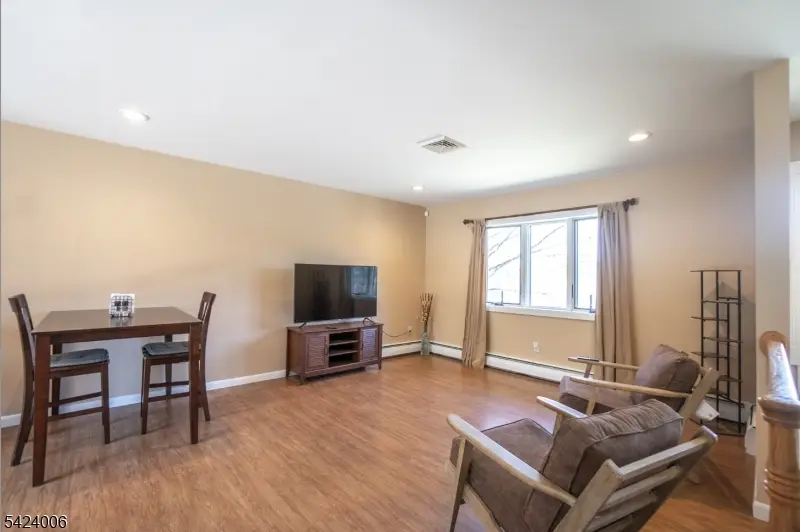 19 Valley Dr W, Glenwood, NJ 07418 - #3