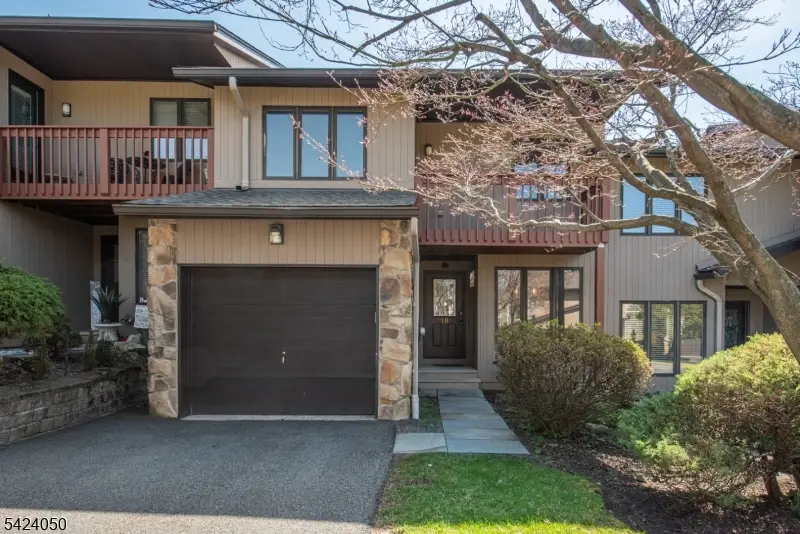 141 Wedgewood Dr18, Woodland Park, NJ 07424 - #1