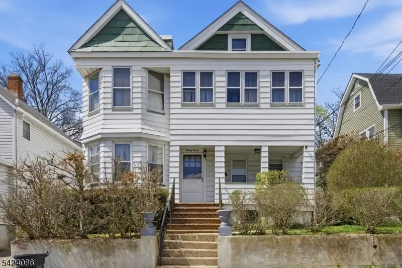 27 Longview St, West Orange, NJ 07052 - #1