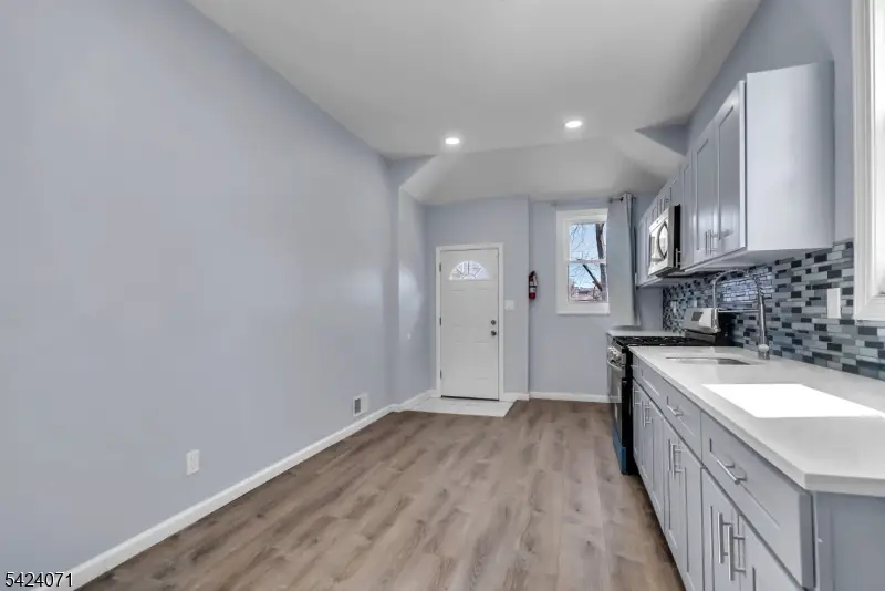 162 S Clinton St, East Orange, NJ 07018 - #3